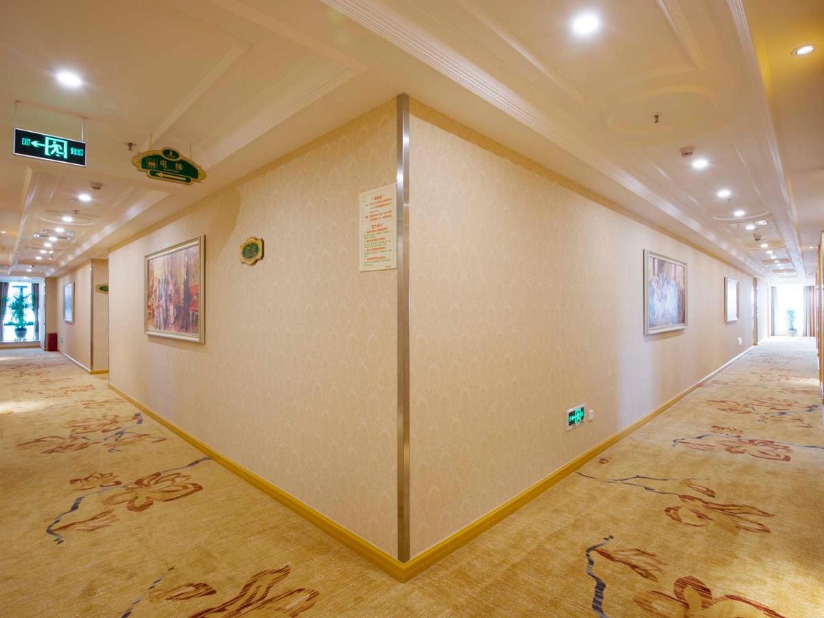 Vienna International Hotel Shenzhen Guangming Avenue Eksteriør billede